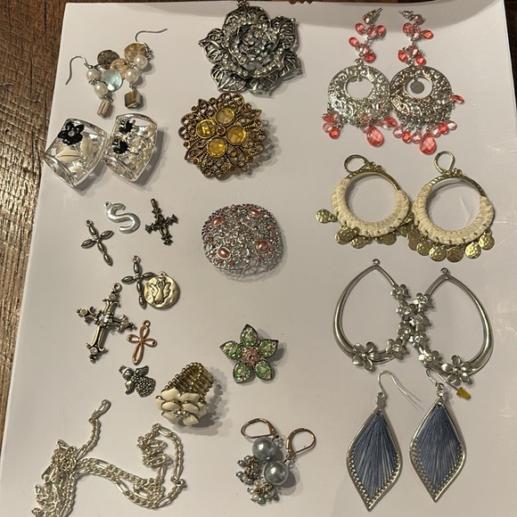 Premier Designs Crown PD Bronze Pendant Necklace Brown Rope Diamond Square Shape - Picture 4 of 7